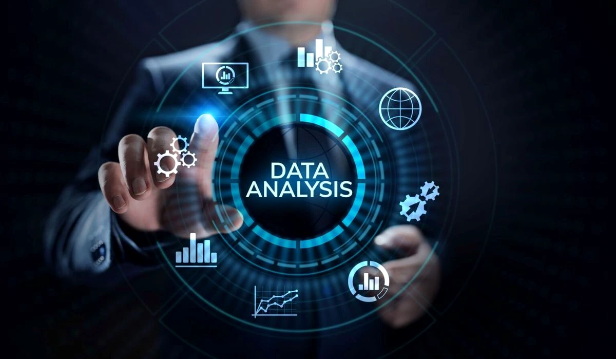Data analysis and business intelligence visualization